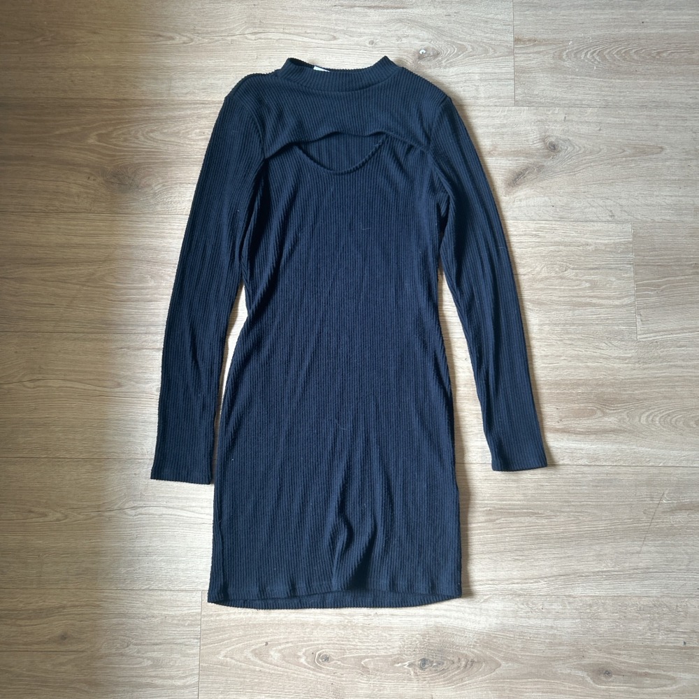 Sadie & Sage Black Ribbed‎ Cutout Mock Neck Long Sleeve Mini Dress